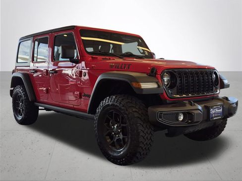 Used 2025 Jeep Wrangler Unlimited Sport AWD/4WD image 5
