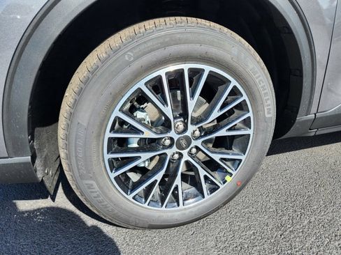 New 2026 Ford Escape SE image 33