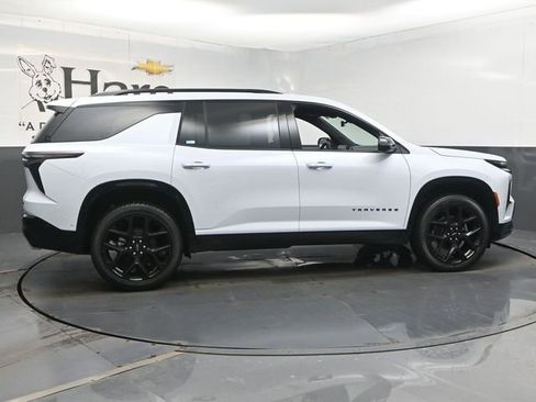 New 2026 Chevrolet Traverse RS w/ LPO, Floor Liner Package image 16