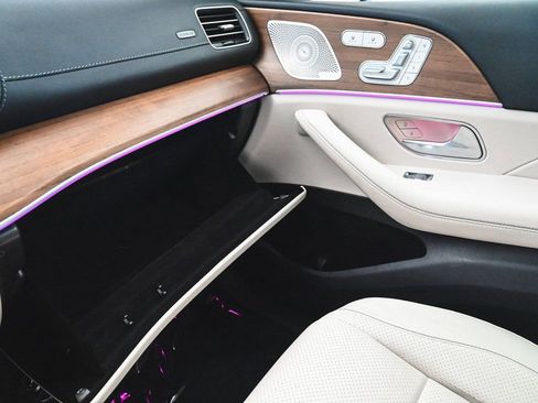 Used 2022 Mercedes-Benz GLS 450 GLS 450 image 17