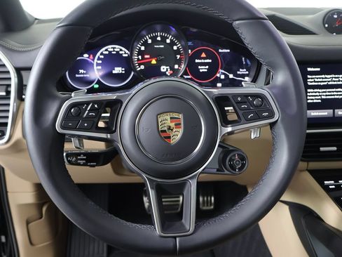 Certified 2023 Porsche Cayenne S AWD/4WD image 20