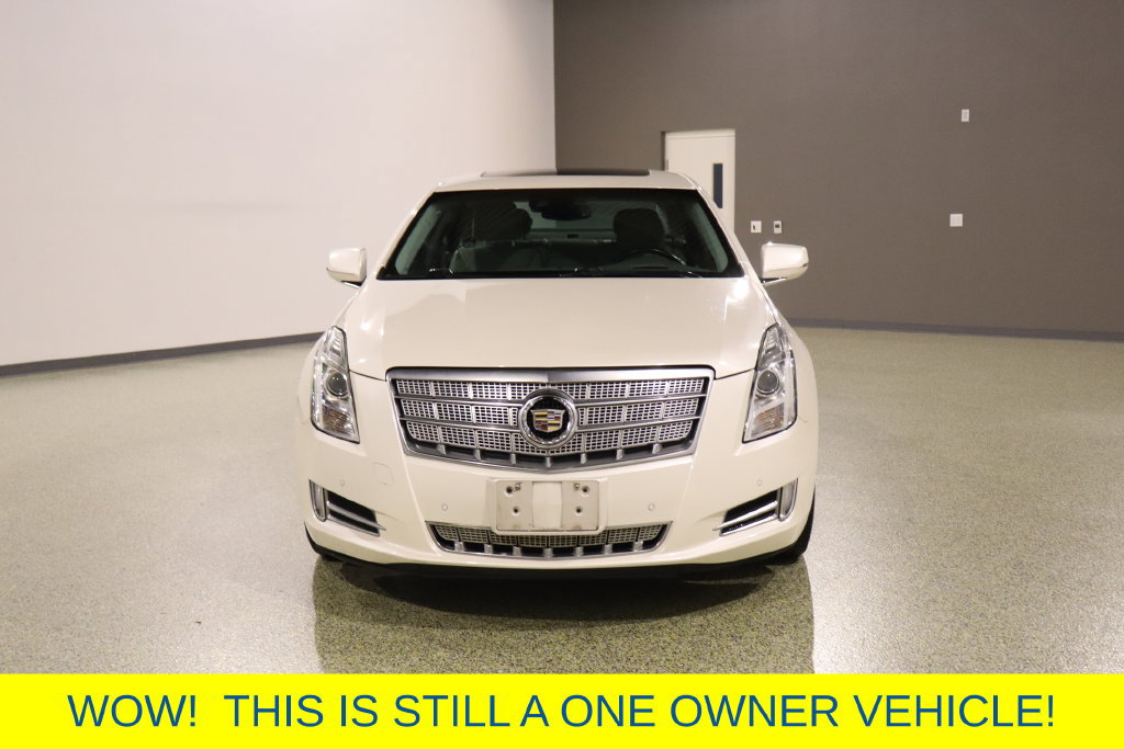 Used 2013 Cadillac XTS Platinum FWD image 2
