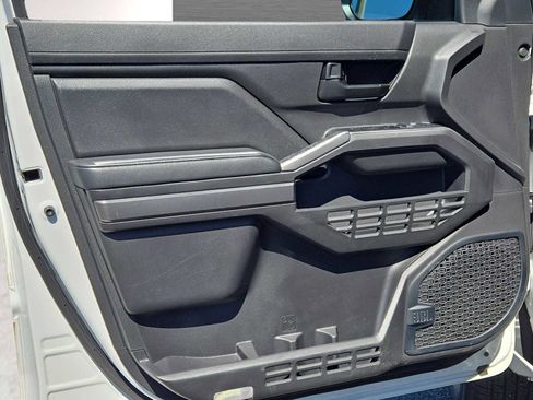 Used 2024 Toyota Tacoma SR5 w/ SR5 Upgrade Package image 19