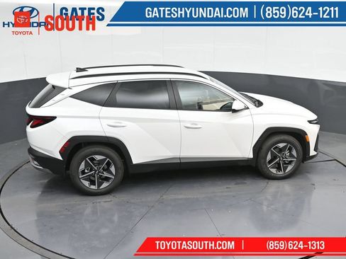 Used 2025 Hyundai Tucson SEL FWD image 40