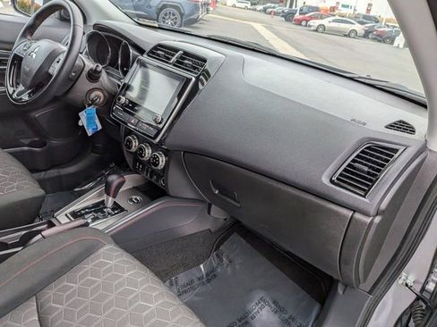 Used 2025 Mitsubishi Outlander Sport LE AWD/4WD image 6