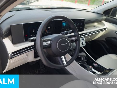 Used 2026 Hyundai Tucson SEL FWD image 5