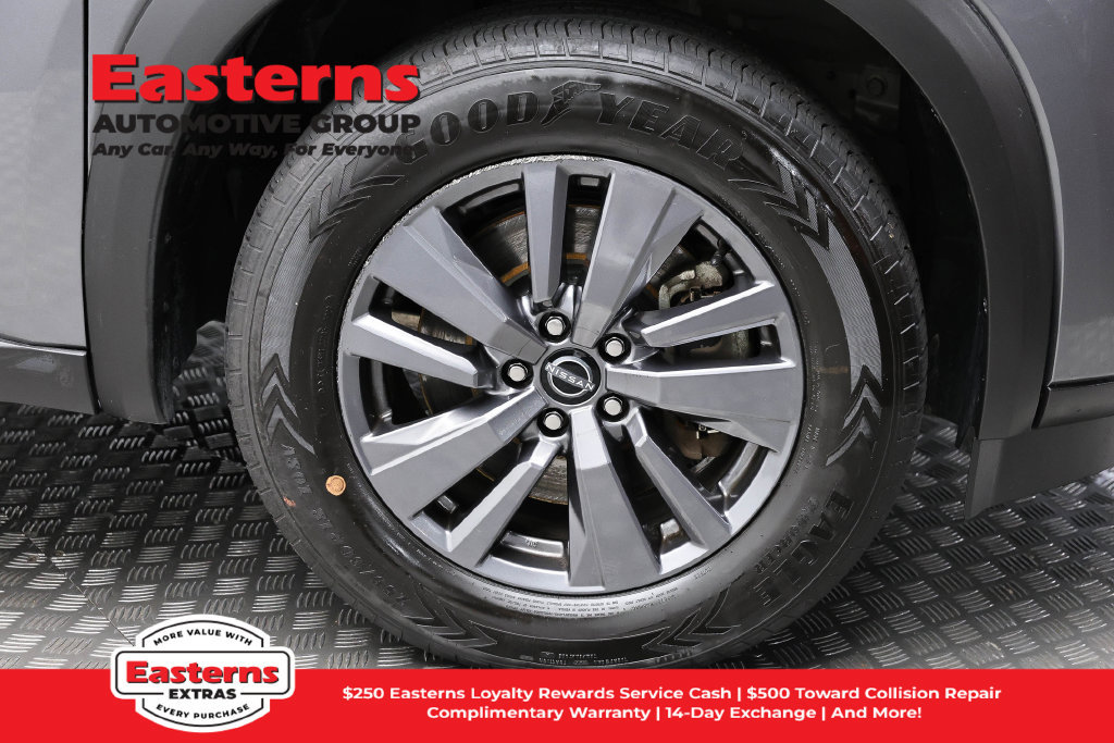 Used 2022 Nissan Pathfinder SV FWD image 33