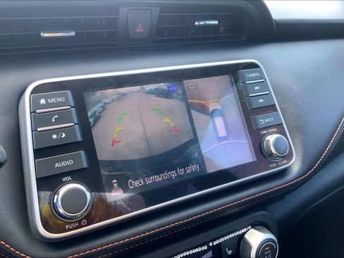 Used 2019 Nissan Kicks SR w/ SR Premium Package FWD image 27