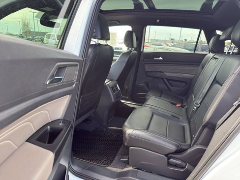 Used 2021 Volkswagen Atlas Cross Sport SEL FWD image 30