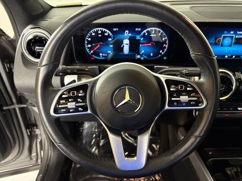 Used 2022 Mercedes-Benz GLB 250 image 19