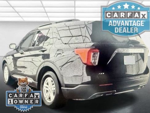 Used 2024 Ford Explorer XLT w/ Equipment Group 202A image 2