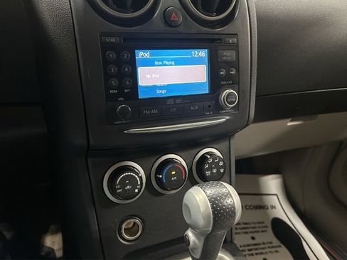 Used 2011 Nissan Rogue SV AWD/4WD image 16