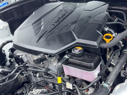 Used 2025 Genesis G70 2.5T image 60