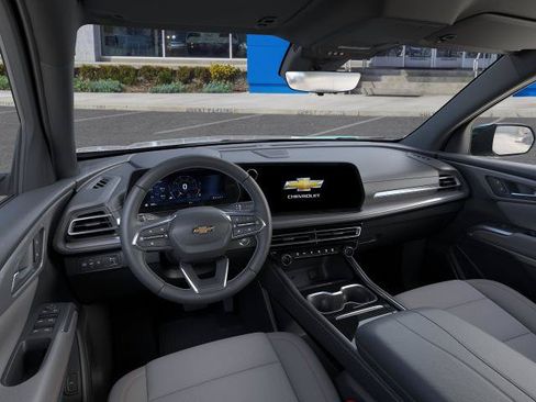 New 2027 Chevrolet Traverse LT w/ Driver Confidence Package FWD image 39