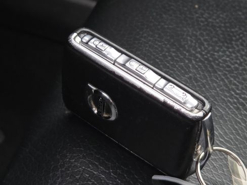 Used 2024 Volvo S60 B5 Plus FWD image 33