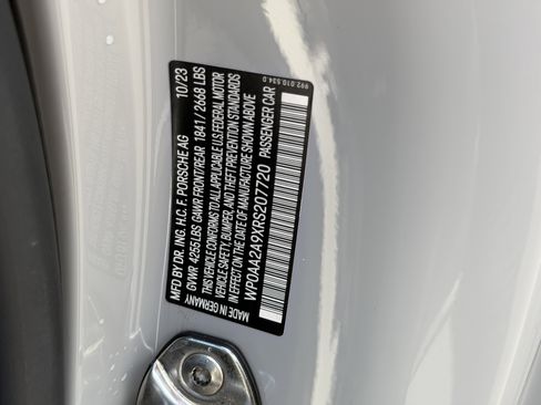 Certified 2024 Porsche 911 Carrera T RWD image 37