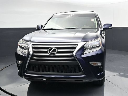 Used 2017 Lexus GX 460 AWD/4WD image 3