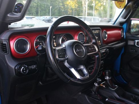 Used 2021 Jeep Gladiator Rubicon AWD/4WD image 19