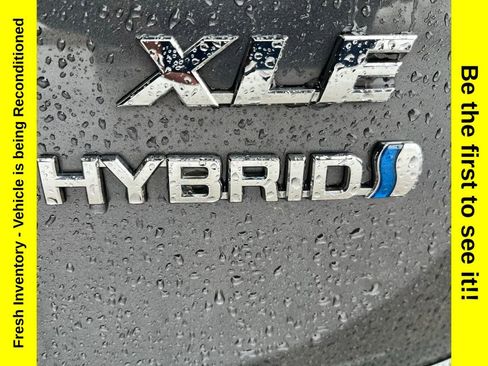 Used 2016 Toyota RAV4 XLE AWD/4WD image 34