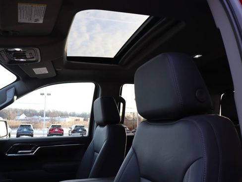 Used 2023 Chevrolet Silverado 1500 LTZ w/ LTZ Premium Package image 31