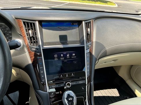 Used 2019 INFINITI Q50 Luxe w/ Essential Package (3.0T Luxe) AWD/4WD image 15