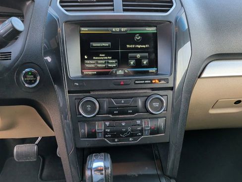 Used 2016 Ford Explorer XLT w/ Equipment Group 202A image 20