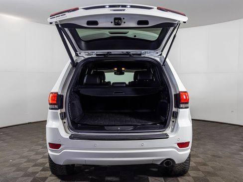 Used 2018 Jeep Grand Cherokee Altitude image 43