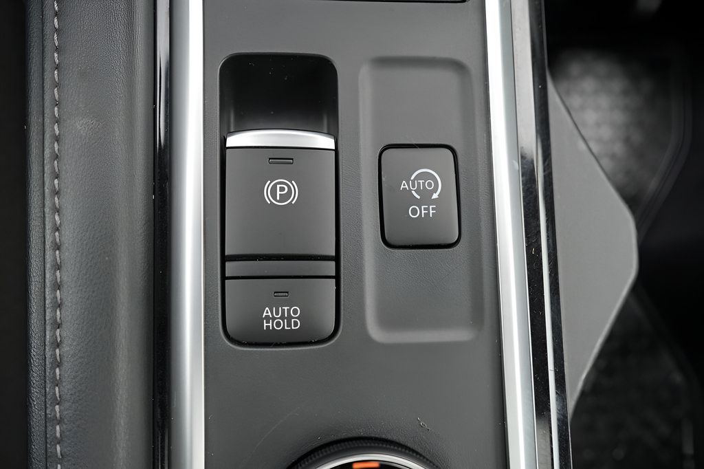 Used 2024 Nissan Pathfinder SL w/ SL Premium Package AWD/4WD image 35