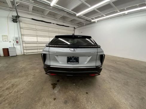 Certified 2025 Cadillac Lyriq Luxury image 5