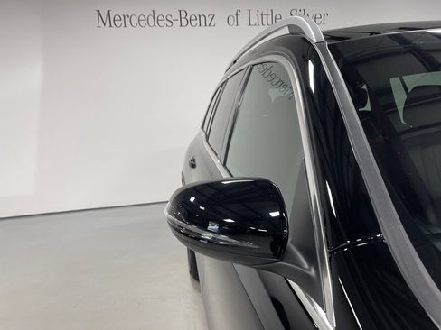 Used 2026 Mercedes-Benz GLB 250 4MATIC image 12