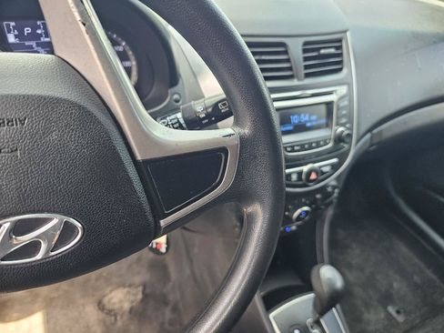 Used 2015 Hyundai Accent GS FWD image 25