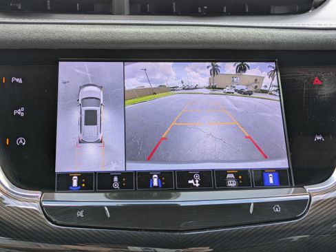 Used 2025 Cadillac XT6 Premium Luxury w/ Platinum Package AWD/4WD image 29