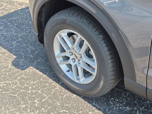 New 2026 Ford Explorer Active AWD/4WD image 23