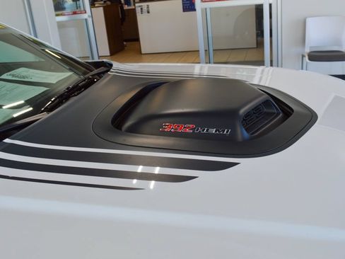 Used 2019 Dodge Challenger R/T Scat Pack w/ Shaker Package RWD image 7