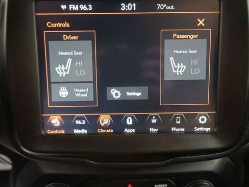 Used 2022 Jeep Renegade Trailhawk AWD/4WD image 30