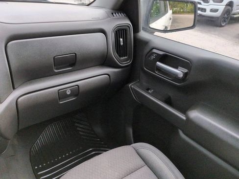 Used 2025 Chevrolet Silverado 1500 Custom Trail Boss AWD/4WD image 16