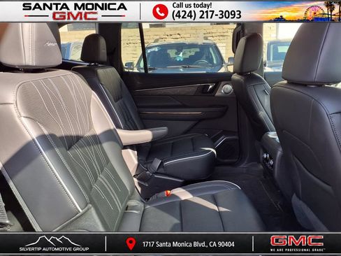 Certified 2025 Buick Enclave Avenir w/ Super Cruise Package AWD/4WD image 25