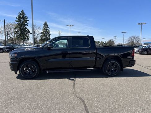 Used 2025 RAM 1500 Big Horn AWD/4WD image 6