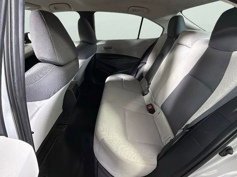 Used 2022 Toyota Corolla LE image 25