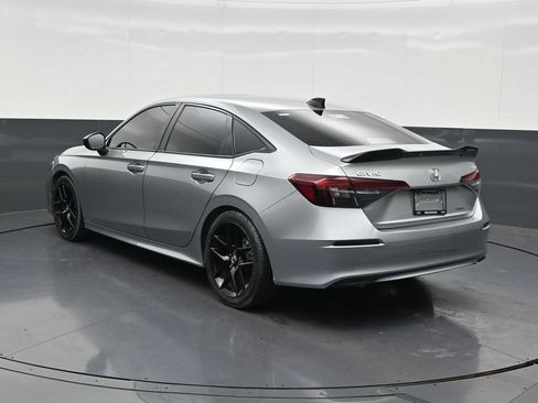 Used 2025 Honda Civic Sport image 3