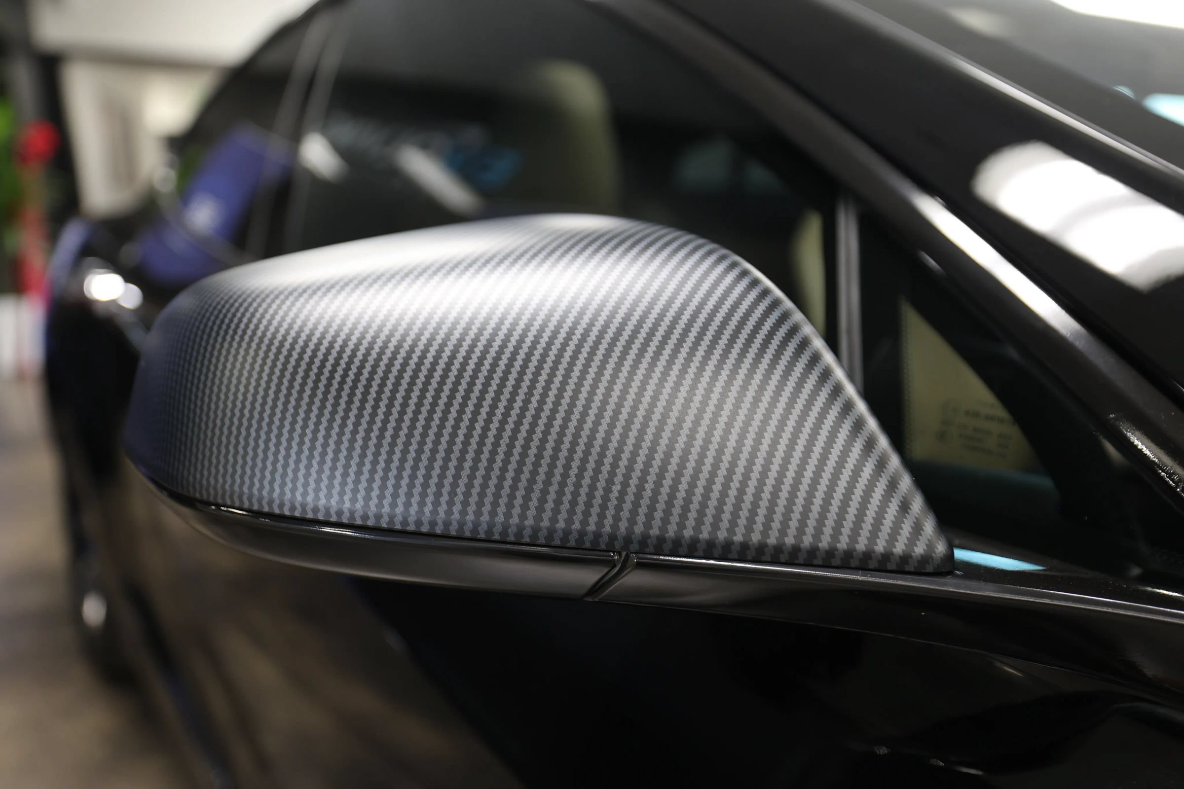 Used 2015 Tesla Model S 85 RWD image 14