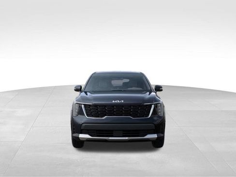 Certified 2025 Kia Sorento LX FWD image 2