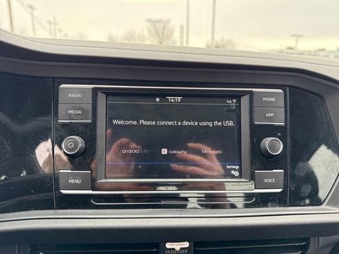 Used 2021 Volkswagen Jetta SE image 25