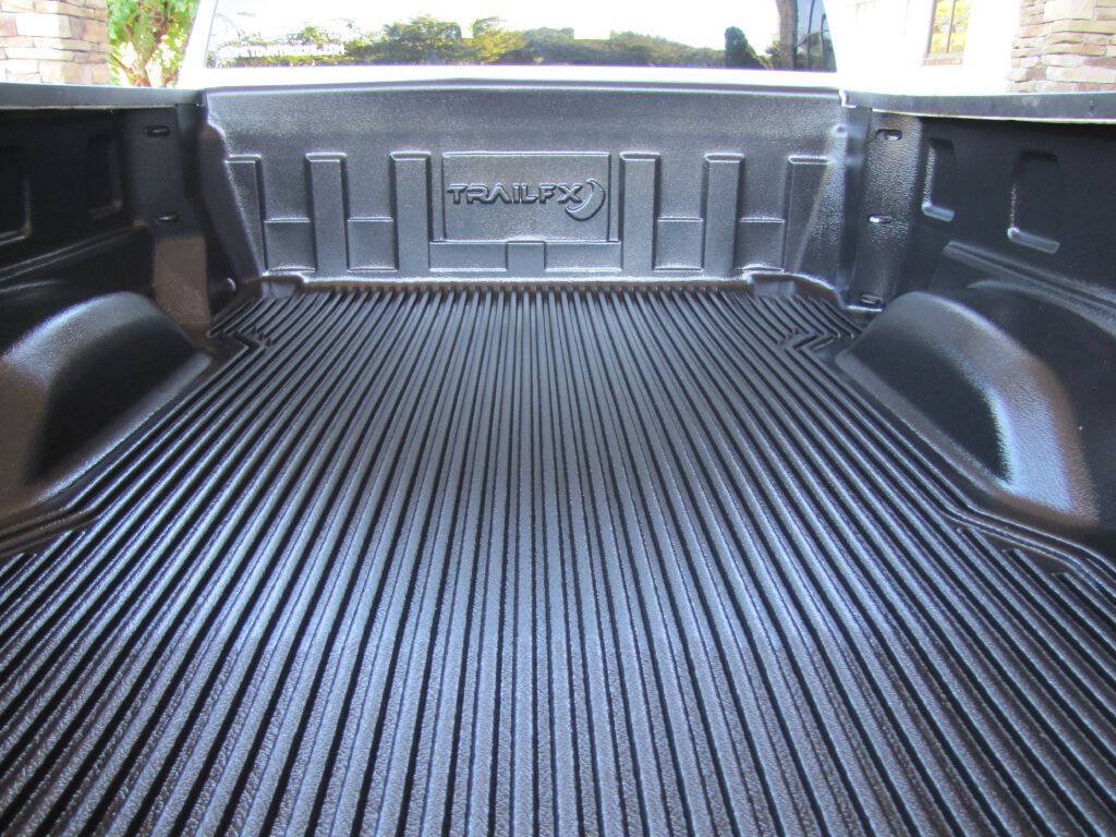 Used 2024 Chevrolet Silverado 2500 LT AWD/4WD image 32