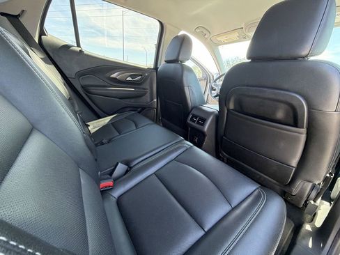 Certified 2023 GMC Terrain SLT FWD image 13