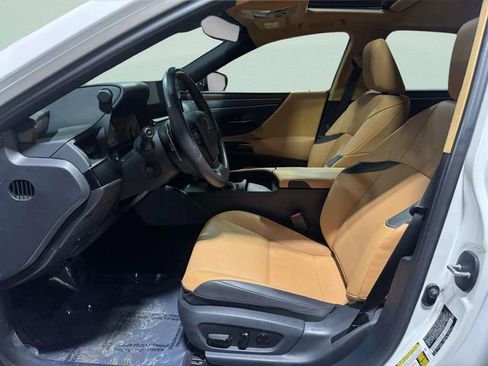 Used 2024 Lexus ES 250 image 28