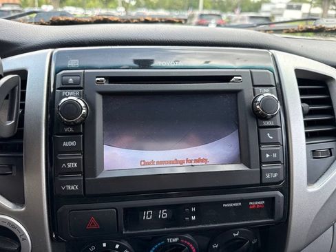 Used 2013 Toyota Tacoma 4x4 Double Cab w/ TRD Off-Road Pkg image 20