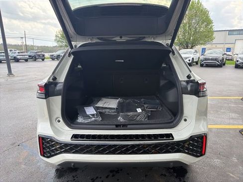 New 2026 Volkswagen Tiguan SEL R-Line AWD/4WD image 26