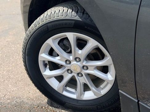 Used 2019 Chevrolet Equinox LT w/ Driver Convenience Package FWD image 28