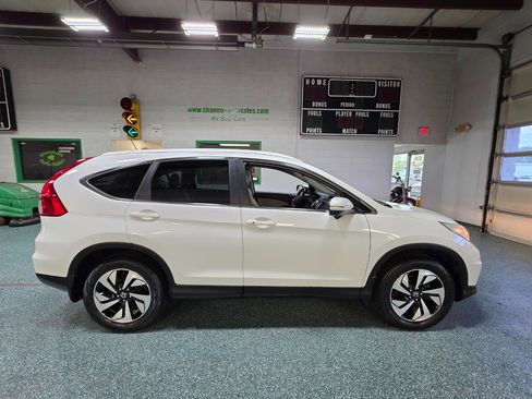 Used 2016 Honda CR-V Touring image 5